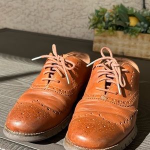 Men’s Cole Haan Zero Grande wingtips.  Very good condition, comfortable, light.